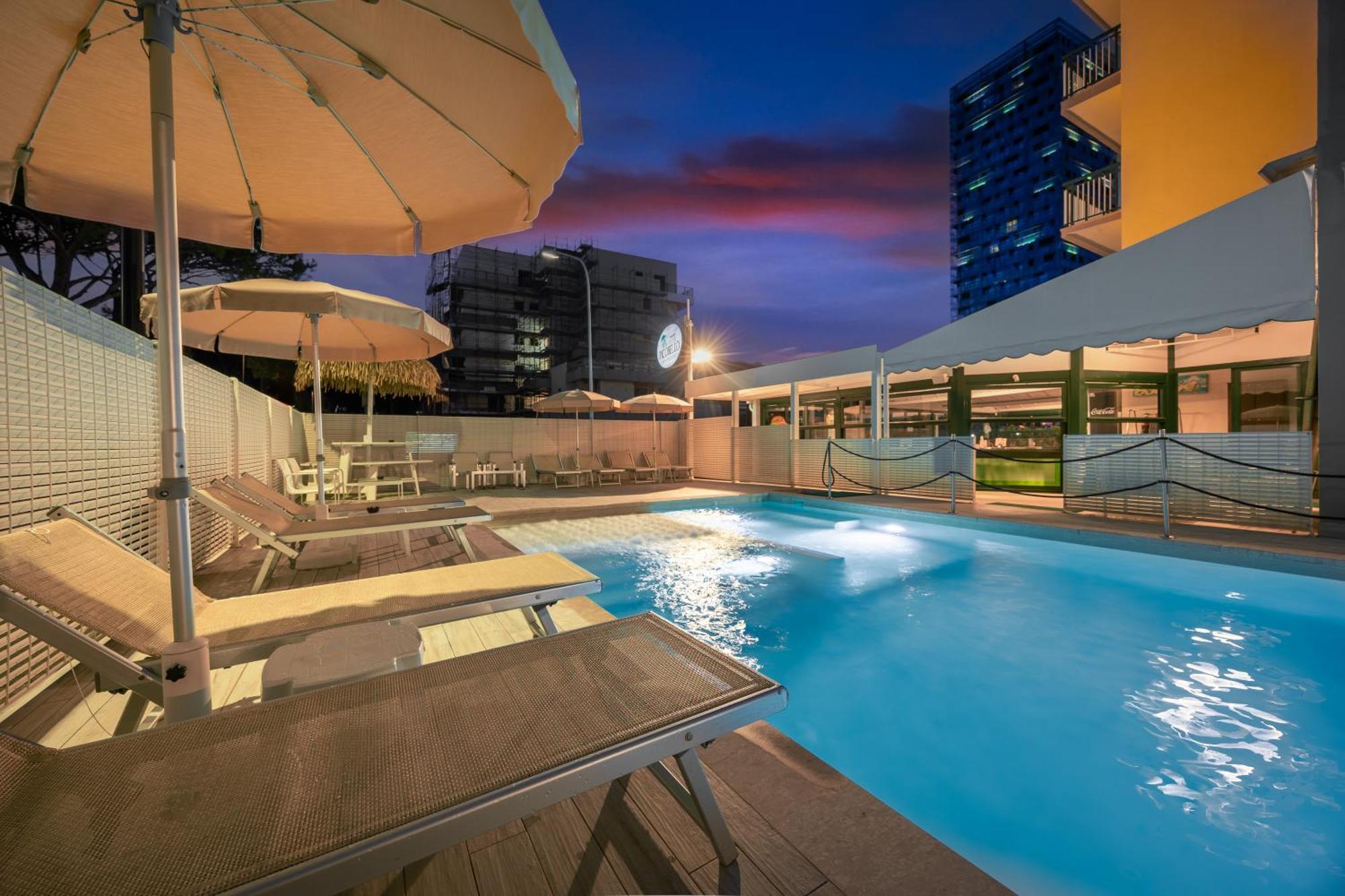 Hotel Picobello Pineta ليدو دي يسولو المظهر الخارجي الصورة