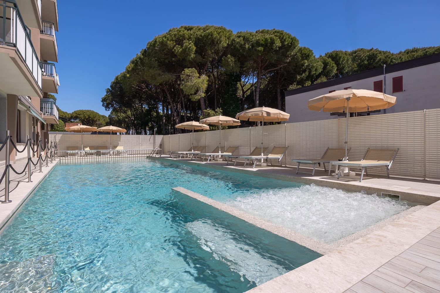 Hotel Picobello Pineta ليدو دي يسولو المظهر الخارجي الصورة