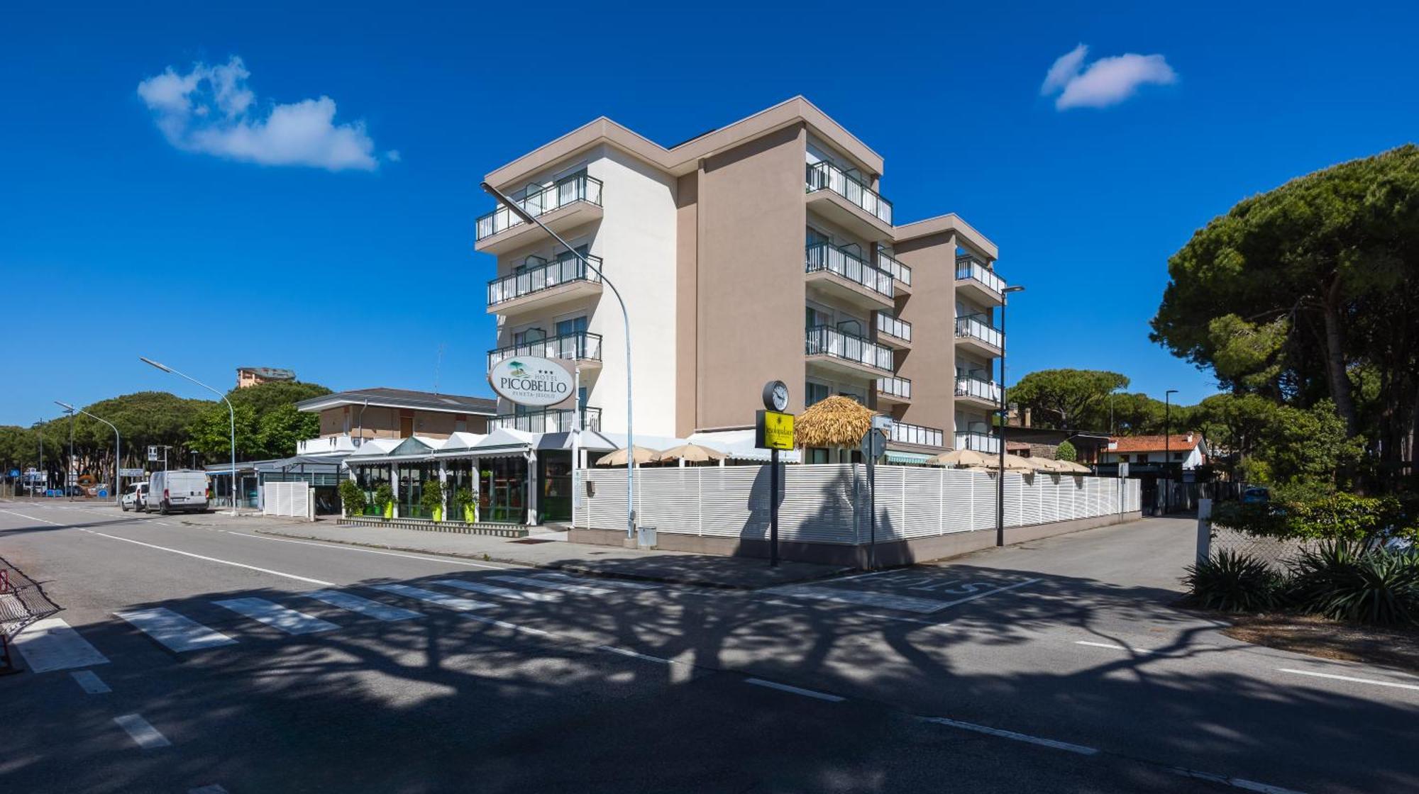 Hotel Picobello Pineta ليدو دي يسولو المظهر الخارجي الصورة