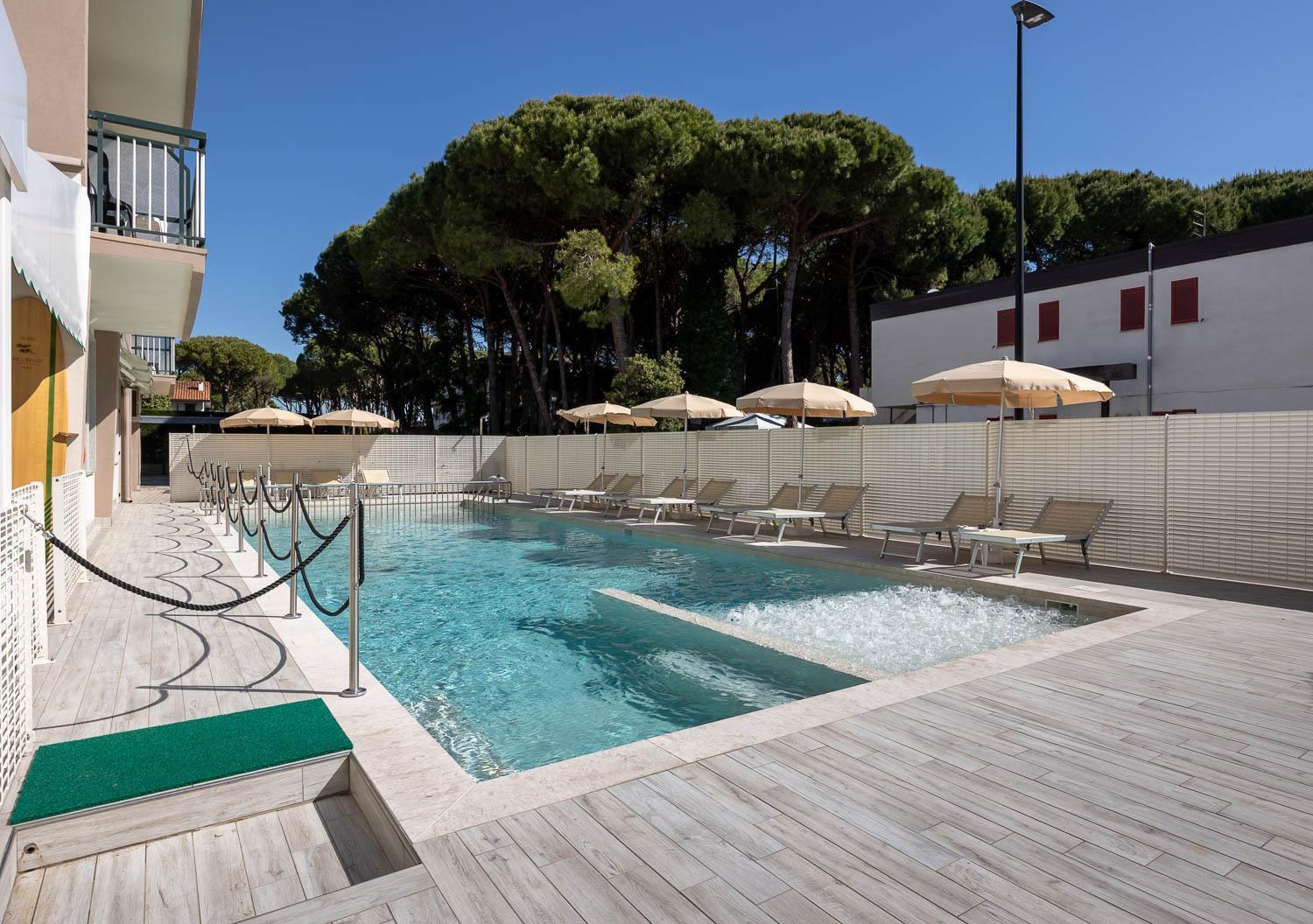 Hotel Picobello Pineta ليدو دي يسولو المظهر الخارجي الصورة